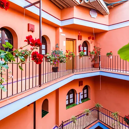 Patio De La Alameda Hotel 3*