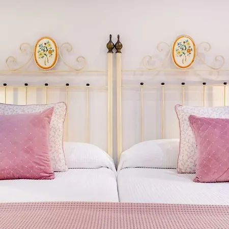 Patio De La Alameda Hotel